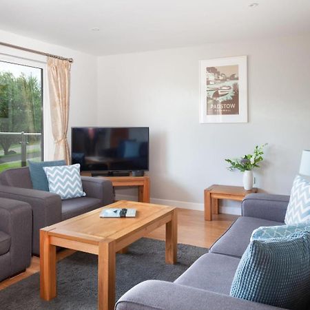 Kingfisher Hot Tub & Log Burner House On Premium Lakeside With Resort Facilities St Columb Major Dış mekan fotoğraf