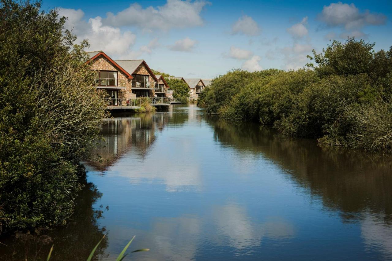 Kingfisher Hot Tub & Log Burner House On Premium Lakeside With Resort Facilities St Columb Major Dış mekan fotoğraf