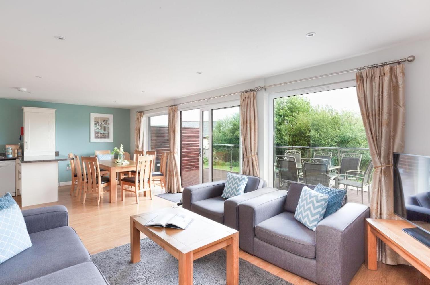 Kingfisher Hot Tub & Log Burner House On Premium Lakeside With Resort Facilities St Columb Major Dış mekan fotoğraf